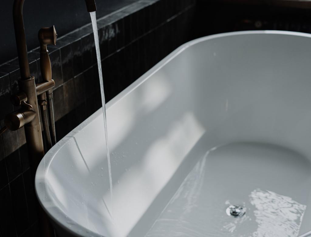 eau de nettoayge de baignoire